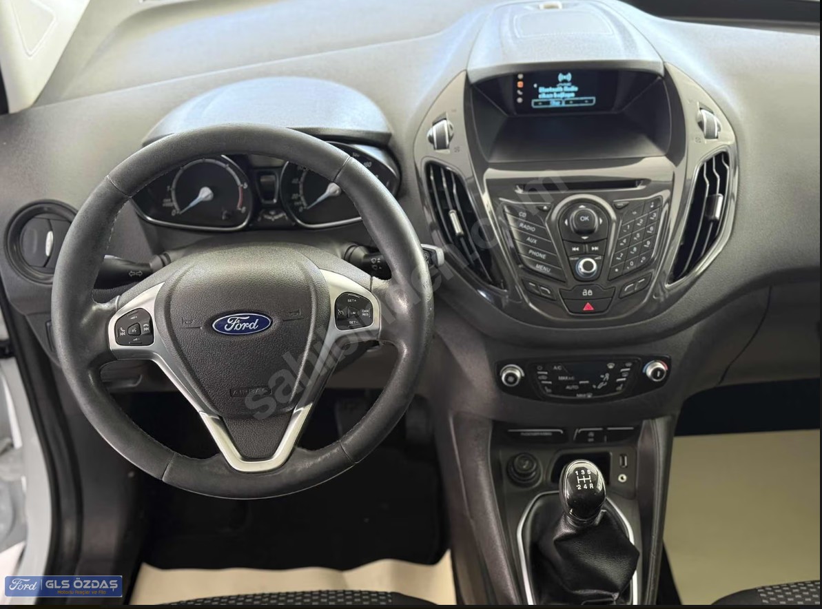 FORD TOURNEO COURİER 1.6 TİTANİUM PLUS 2015 MODEL